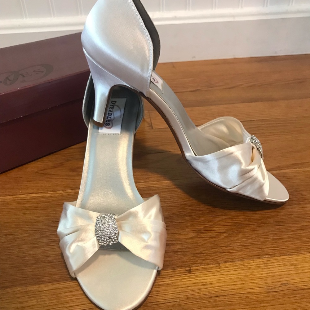 Brand NEW Dyeable Dixie Ivory Satin shoe